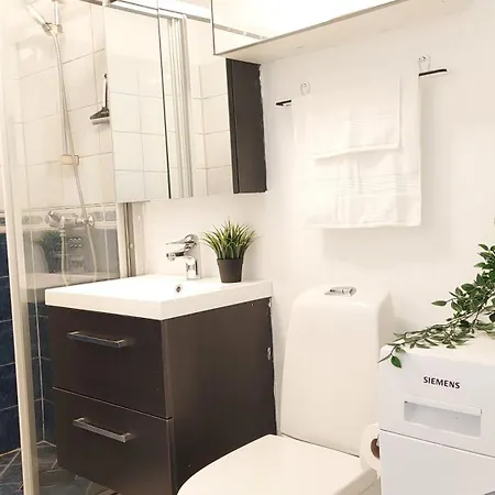 Forus 2 Berdoom 公寓